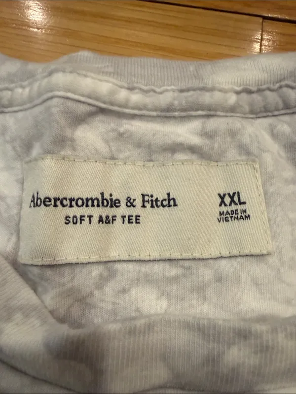 Abercrombie & fitch soft tee floral size XXL . - Image 4
