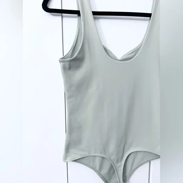 Abercrombie & Fitch Soft Matte Seamless Sweetheart Bodysuit - Mint Green - S - Image 5