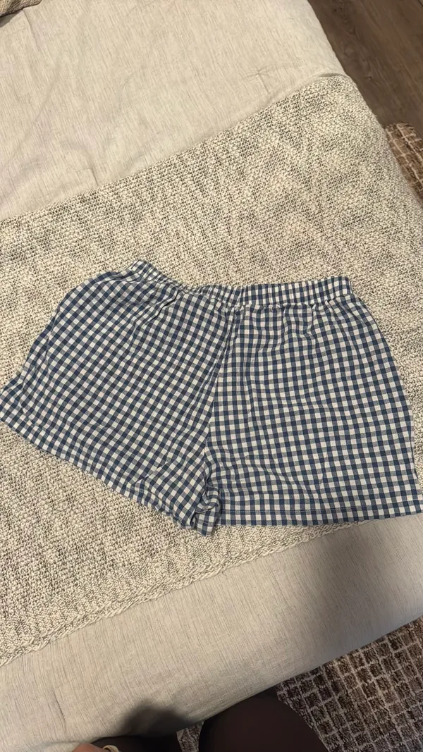 Blue and white shorts Size M - Image 3