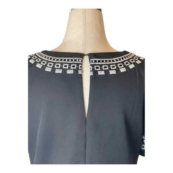 Lulus Black Short Sleeve Embroidered Crew Neckline‎ Mini Shift Dress Size S - Image 6