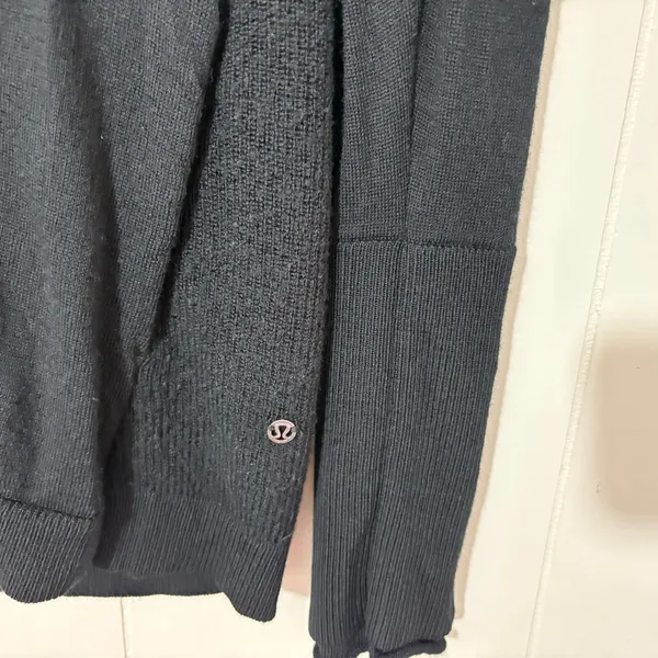 Lululemon Merino Wool Full Zip Jacket Black Thermal Ski Base Layer Women’s Small - Image 2