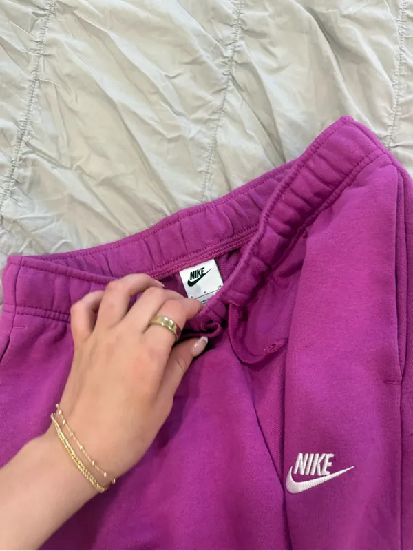 Nike sweat joggers S - Image 5