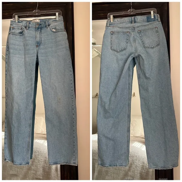 Abercrombie & Fitch The Baggy Low Rise Lightwash Jeans - Image 3