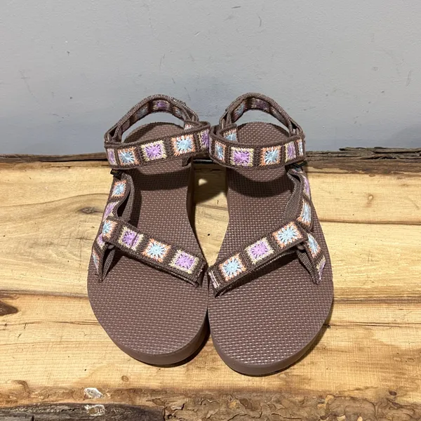 NEW TEVA women's flatform universal crochet sandal in unwind Size 9 A23 - Image 5