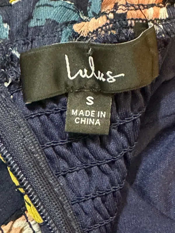 LULU’S Wide Leg Floral Jumpsuit S 16” p2p + Navy Multi NWT - Image 3