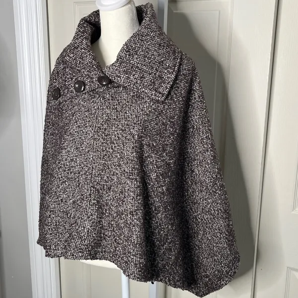 Last Kiss Y2K Vintage Poncho Cape - Sherlock Holmes Style - Image 5