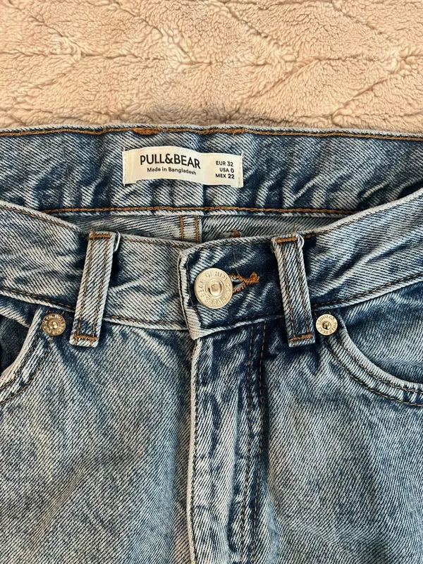 Pull&Bear High-Waist Tapered Jeans - Image 3