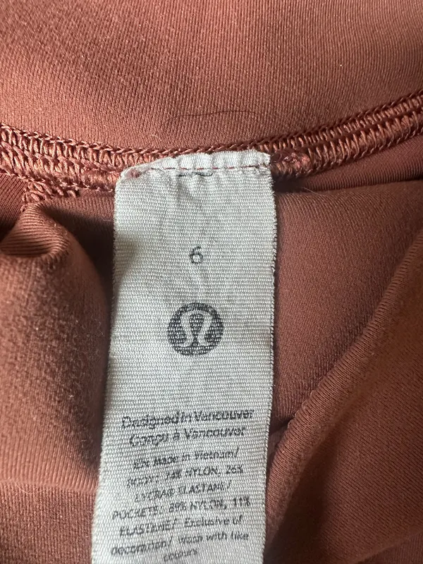 Lululemon Leggings Align 28" - Image 5