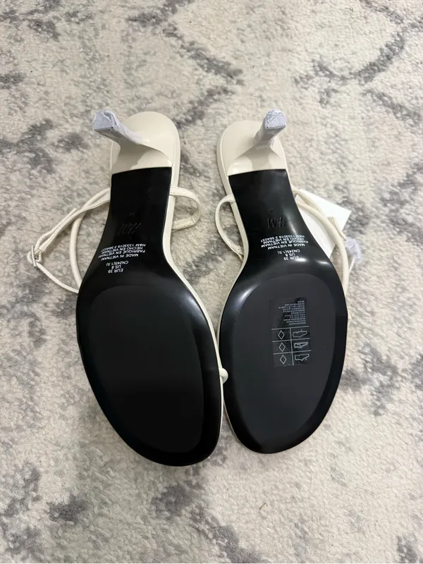 H&M Cream Strappy Knot Sandals for Women - Image 4