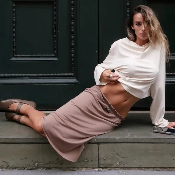 Lioness skirt - Image 3