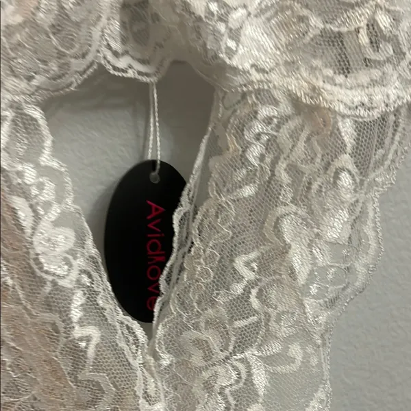 NEW Sexy White Lace Bodysuit teddy M - Image 3