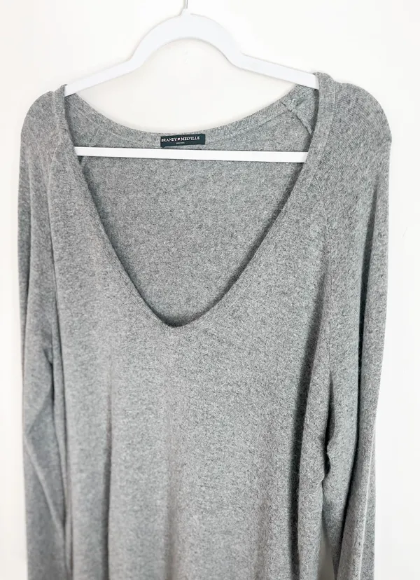 Brandy Melville Long Sleeve Top - Image 4