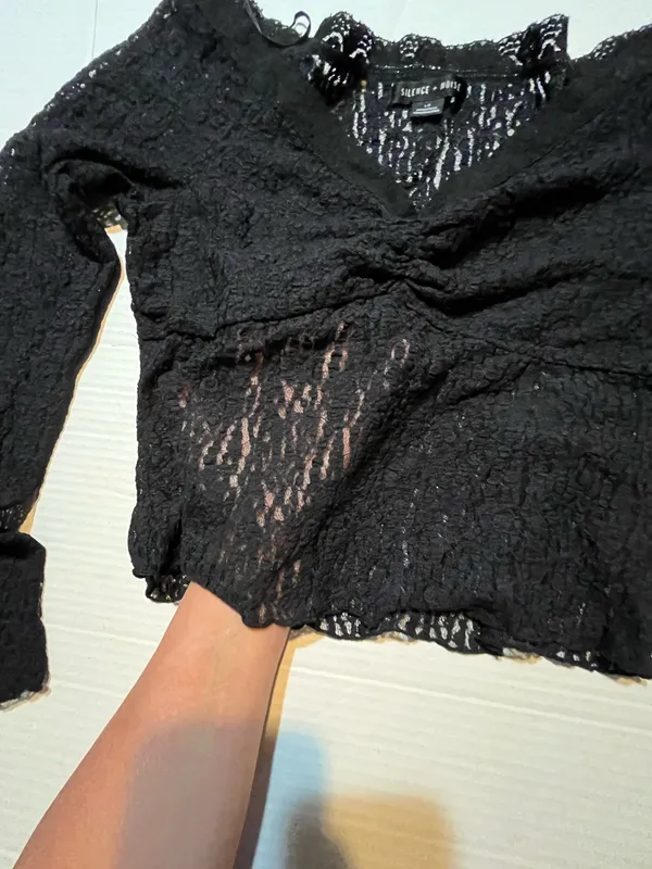 Gothic Black Lace Bell Sleeve Top Silence and Noise Off-Shoulder Top L witchy - Image 2