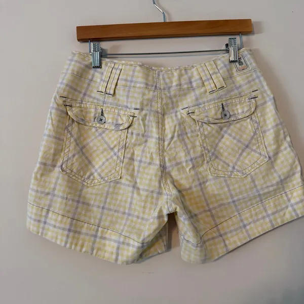Levi's Women's Plaid Shorts 100% Cotton‎ Size 8 Yellow Plaid Vintage Y2K - Image 7