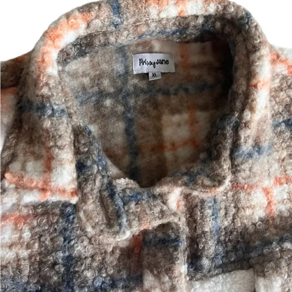 Prissy Jane oversized shacket xl plaid contrast fuzzy Sherpa jacket - Image 5