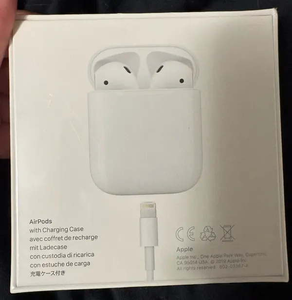 Apple AirPods Charging Case - Image 2