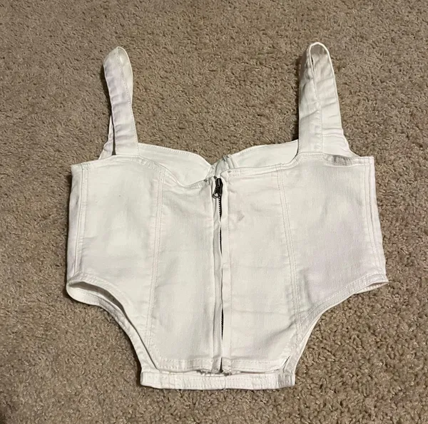 ZARA White sleeveless denim corset top never worn with zipper back - Image 4