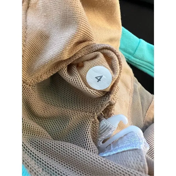 Lululemon Inner Strength Athletic Tank Top in Oasis River Rock Aqua Teal Size 4 - Image 3