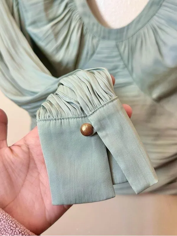 Anthropologie Green Long Sleeve Open-Back Womens blouse, size XS - Image 5