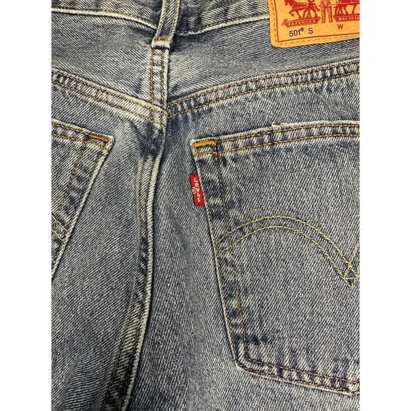 Levi's 501S Skinny classic distressed button-fly denim jeans Size 24x30 - Image 7
