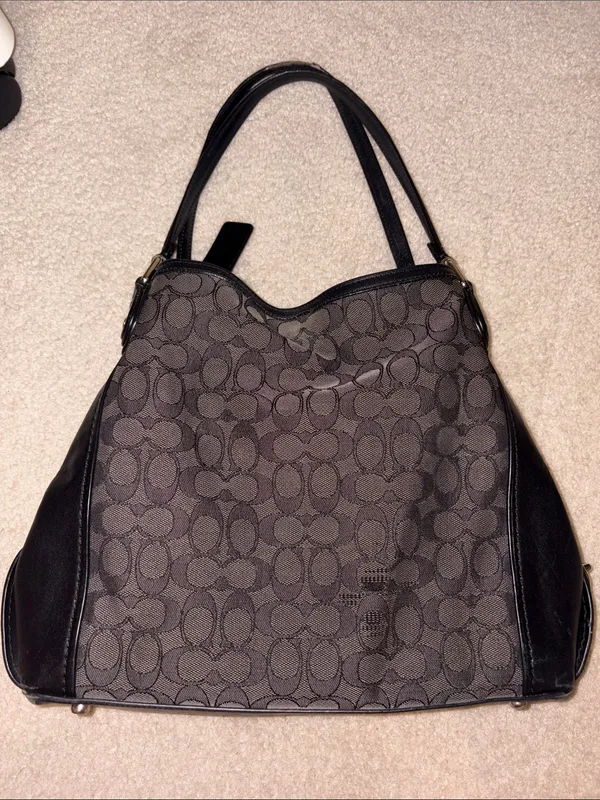 Coach Women's Signature Edie 31 Shoulder Bag - Image 2