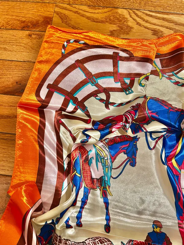 Vintage classic EQUESTRIAN horses PRINT ORANGE/ off white SQUAR SILK SCARF 35/35 - Image 2