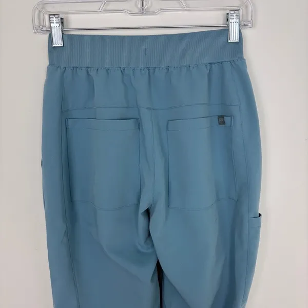 Fabletics Ion Scrub Pant Women's XS Regular Wave Light Blue Semi-Slim Cargo - Image 7