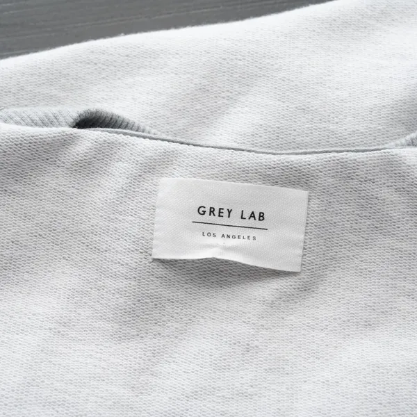 Grey‎ Lab - Image 9