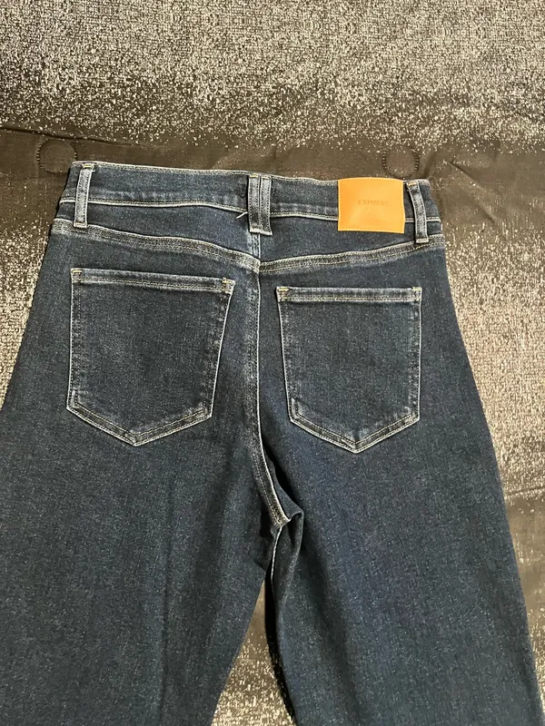 Womens sz8 NWT Express 70's Flare Midrise Hyper Sculpt/Hyper Stretch Jeans - Image 7