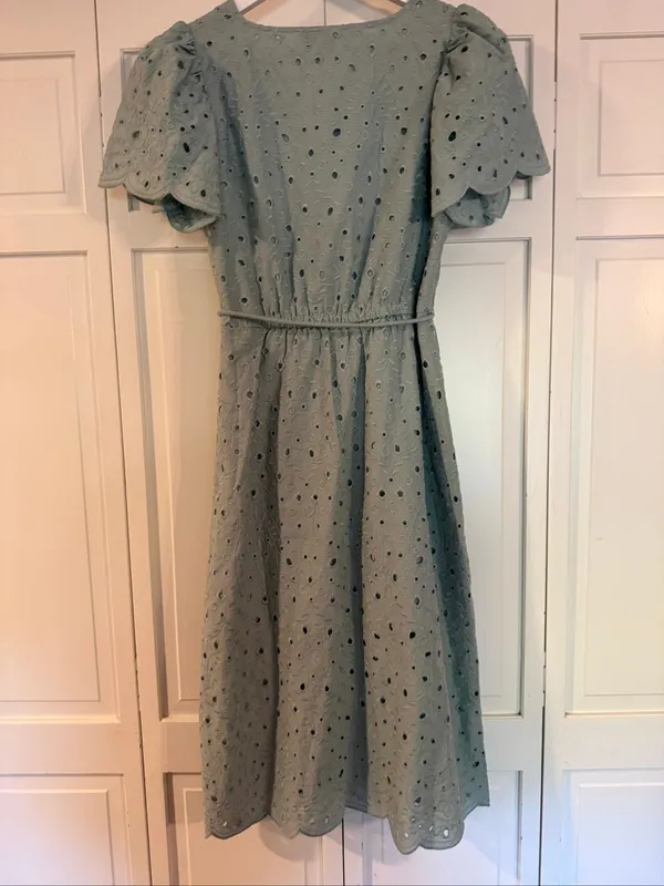 Loft blue eyelet cap sleeve dress tie waist size small petite - Image 4