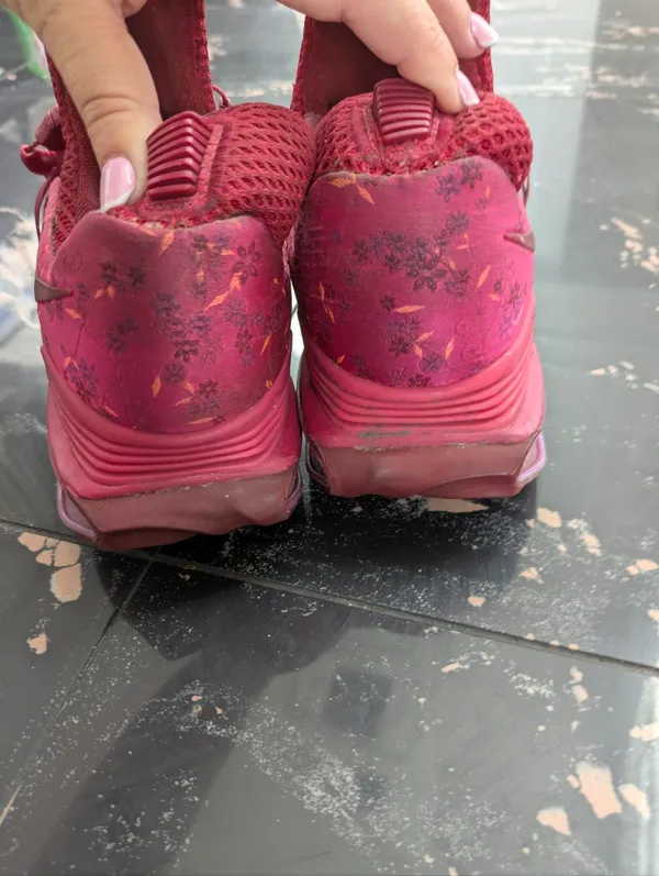Nike Shox Gravity Sneakers - Image 7