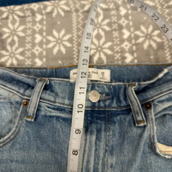 Abercrombie & Fitch Curve Love The 90's Straight Ultra High Rise‎ Size 26/2R - Image 9