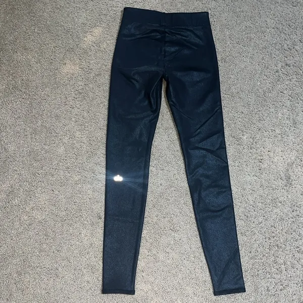 Alo‎ Yoga High Waist Airbrush Legging Crackled Performance Faux Leather Black XS - Image 5