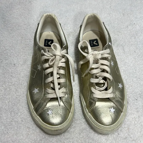 Veja Madewell Sneakers in Star-Embroidered Gold Leather women's size 7 - Image 3
