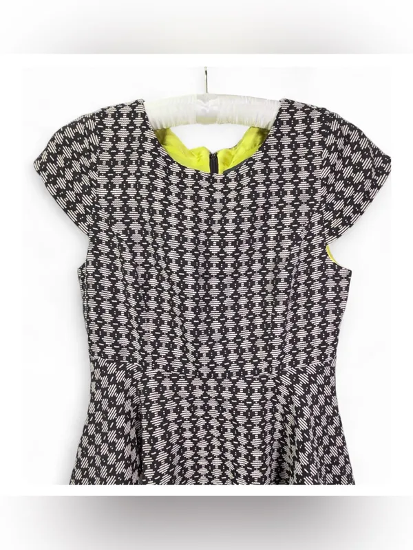 Anthropologie Maeve Women’s Jacquard Geometric Fit and Flare Short Size 6 - Image 8