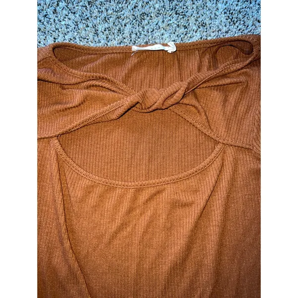 Lush Women's Brown Long Sleeve Crop Top size small‎ - Image 4