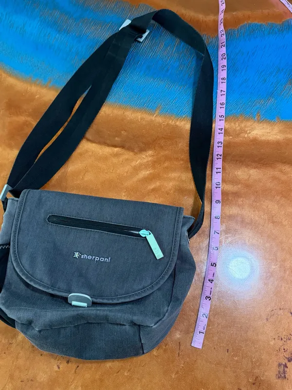 Sherpani Milli Crossbody Bag Gray Black Strap outdoor travel - Image 13