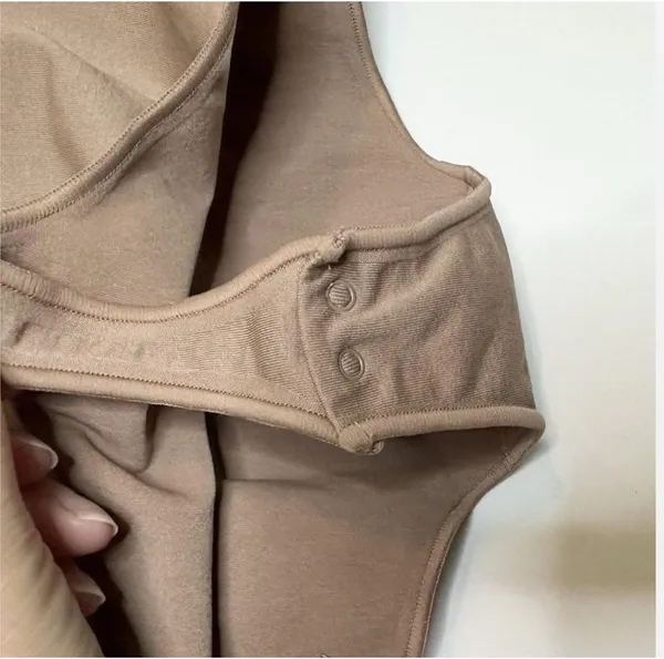 SKIMS Bodysuit - Image 2