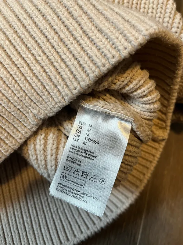 H&M Beige Balloon Sleeve Sweater - Image 6