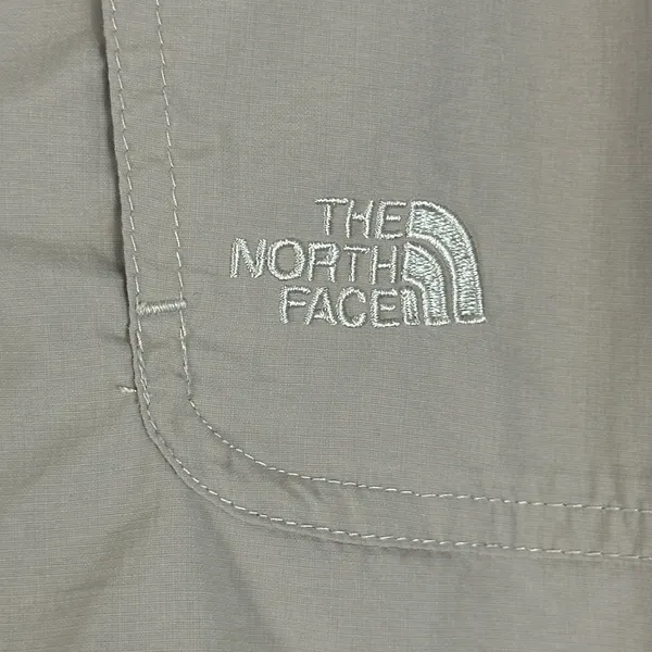 The North Face Nylon Hiking Shorts Khaki Outdoor Gorpcore Granola Size 14 - Image 2
