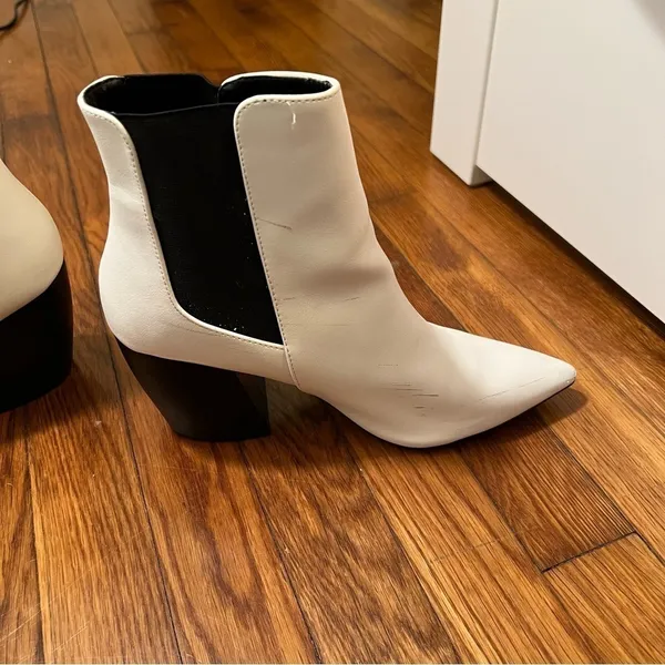Lulu's Women's Size 9 Cecy White Pointed Toe Ankle Booties Pull On Black 3" Heel - Image 8