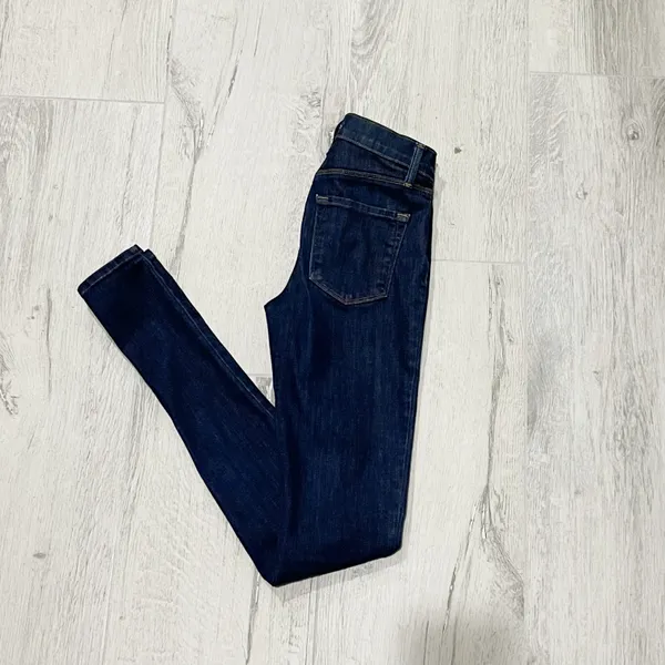 Jess Highrise Jeans In Silence Wash - Image 4