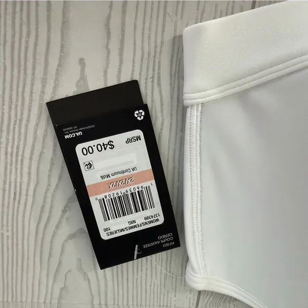 Under Armour Medium Support Fitted Sports Bra - Image 2