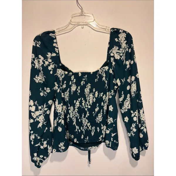 Abercrombie Dark Green Cream Floral Cutout Long Sleeve Smock Back Crop Top L - Image 2
