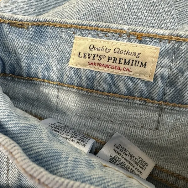 Levis 501 Jeans Womens 29x32 Premium Denim High Rise Button Fly Blue Light Wash - Image 7