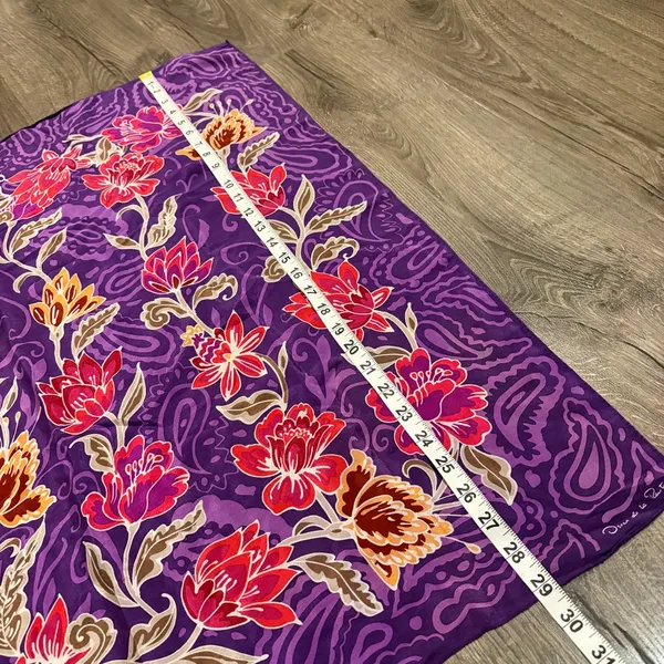 Oscar de la Renta Silk Scarf Purple Paisley Floral Made In Japan Vintage Luxury - Image 12