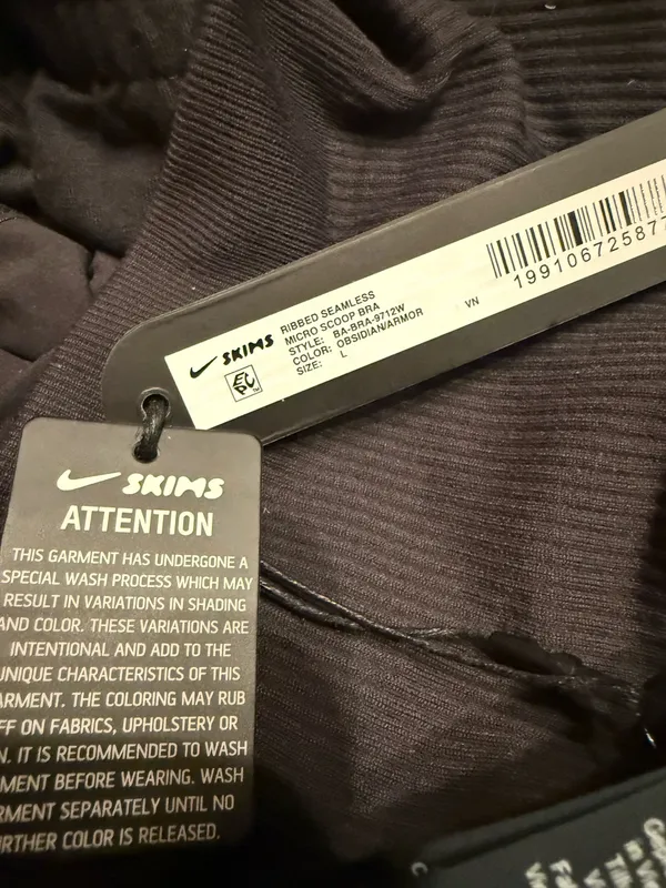 Nike x Skims Ribbed Seamless Micro Scoop - Image 4