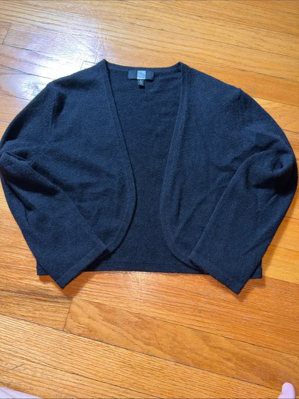 Saks Fifth Avenue 100 % Cashmere Black Cropped Bolero Shrug - Image 4