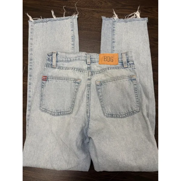 BDG Urban Outfitters Light Wash High Rise Slim Jeans‎ - Size 25 - Image 5