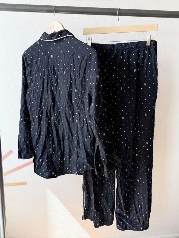 Victoria’s Secret Flannel Pajama Set - Image 6